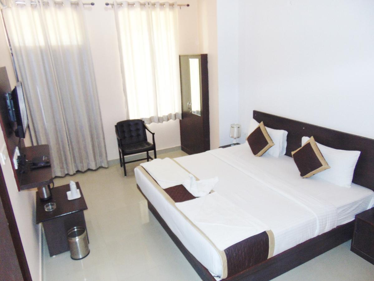 Makrana Raj Hotel Sikar Luaran gambar